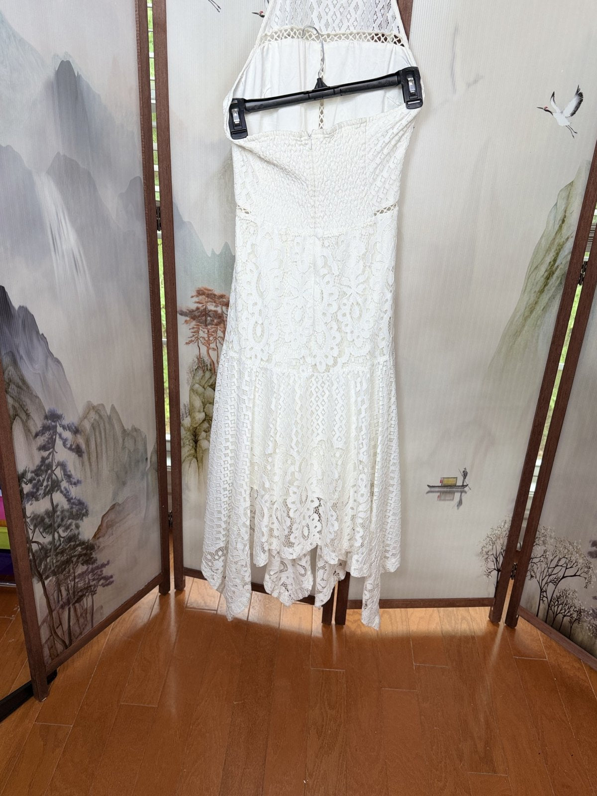 Parker Ivory Lace Halter Handkerchief Hem Dress – Size Small