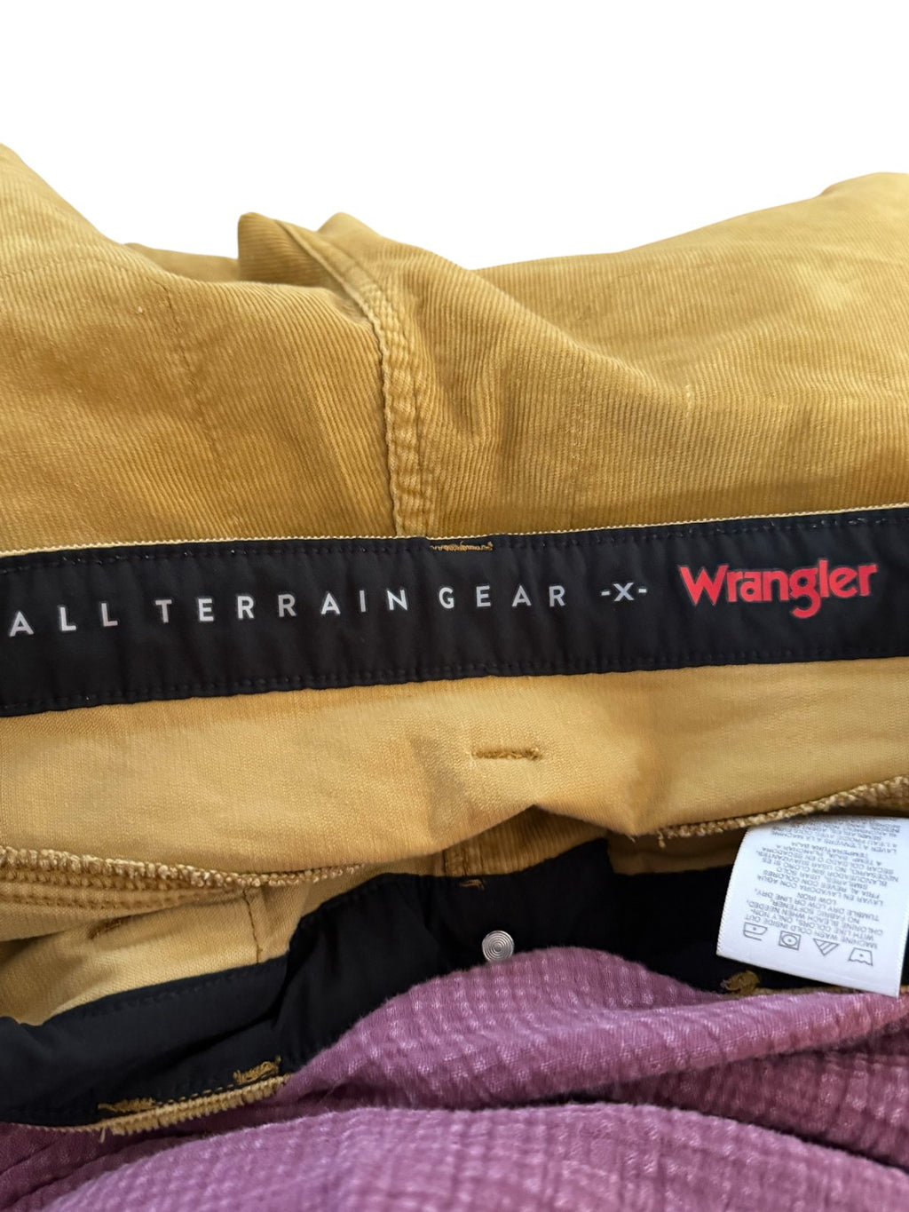 Wrangler ATG All Terrain Gear Corduroy Utility Shorts Mustard Brown Women's 10