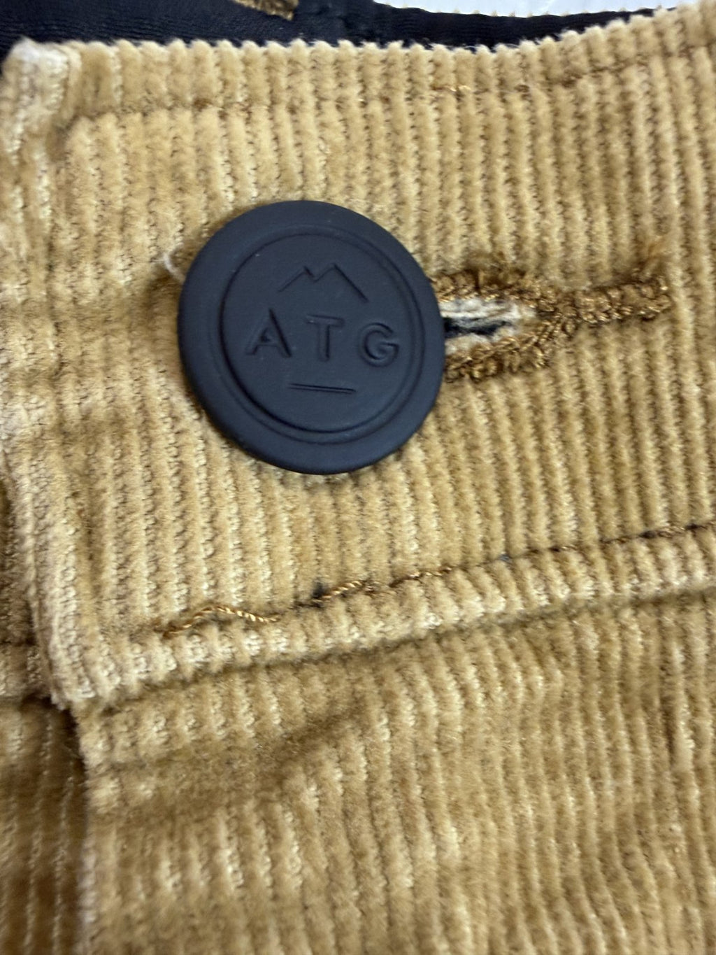 Wrangler ATG All Terrain Gear Corduroy Utility Shorts Mustard Brown Women's 10