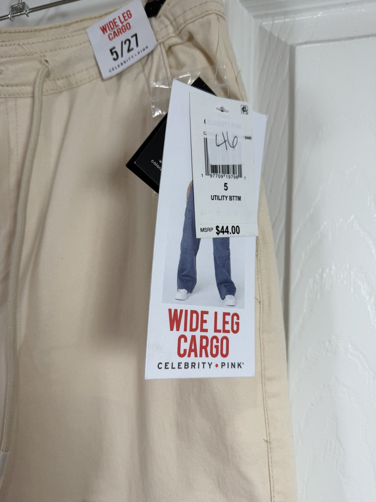 Celebrity Pink Wide Leg Cargo Pants – NWT – Size 5/27