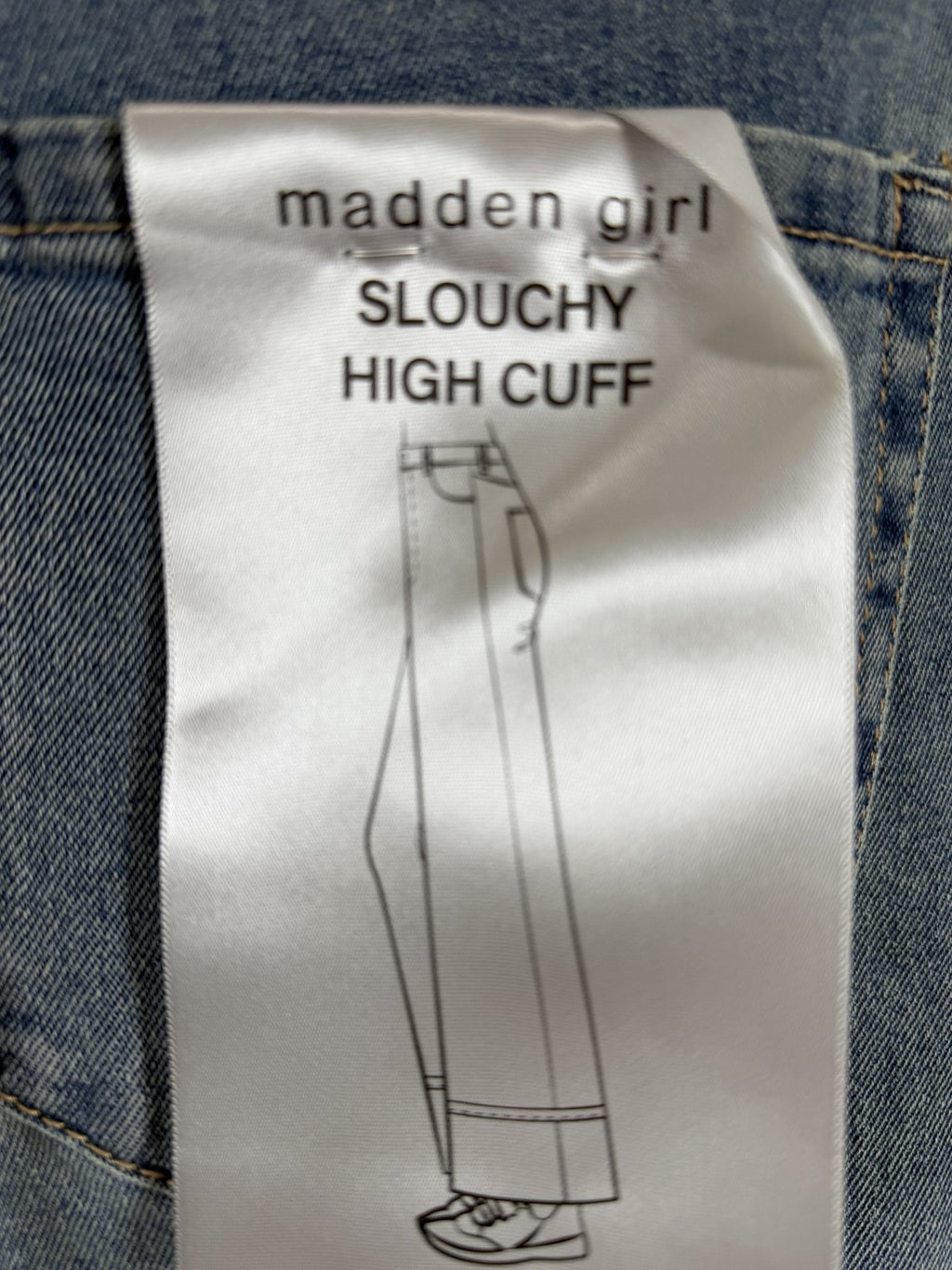Madden Girl Slouchy High Cuff Jeans – New With Tags – Size 1