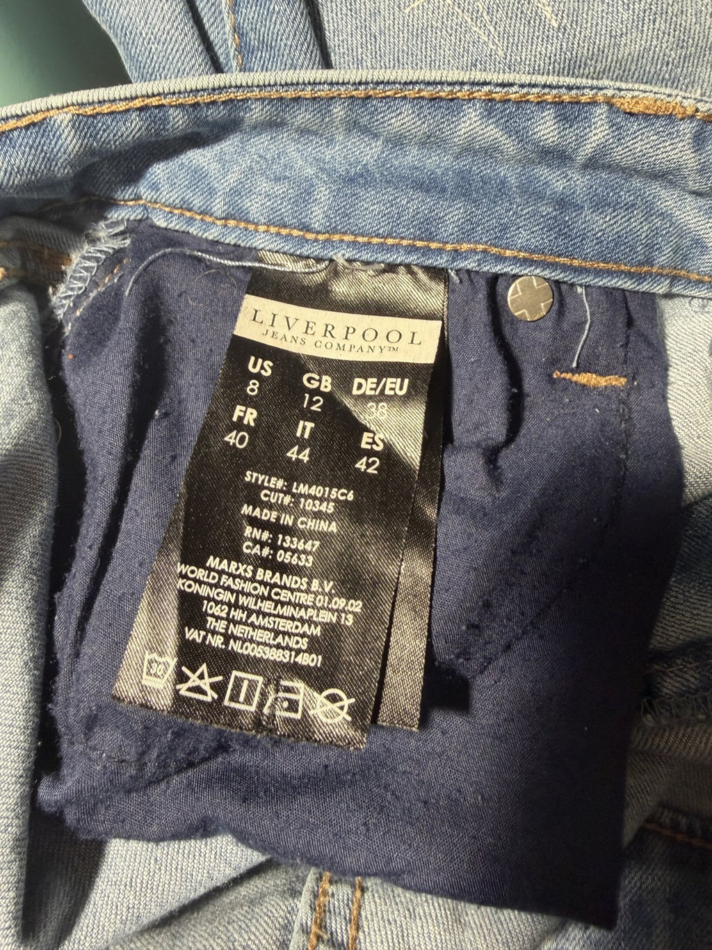 Liverpool Jeans Company Isabelle Skinny Bootcut Jeans Women's Size 8 Light Wash Distressed Stretch