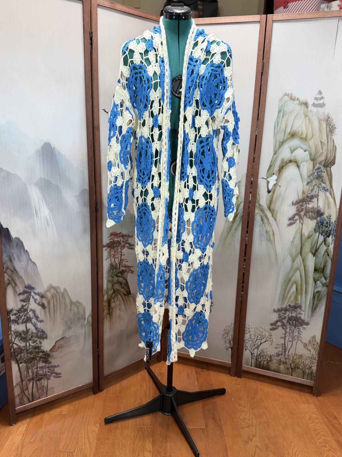 POL One Blue & Cream Floral Crochet Open Front Long Duster Cardigan One Size NWOT