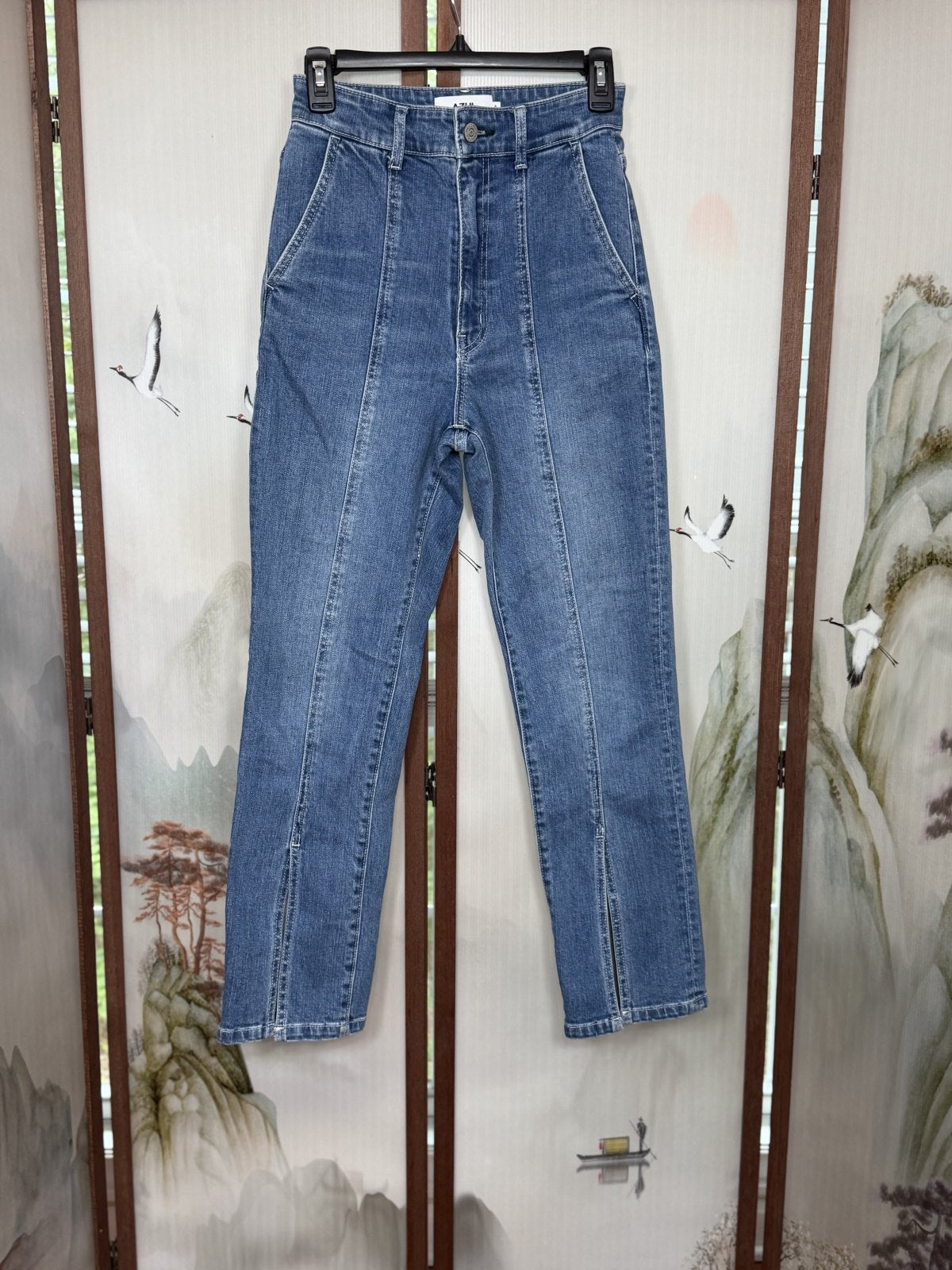 AZUL by Moussy High-Rise Tapered Jeans with Front Seam & Ankle Slits – Size Small