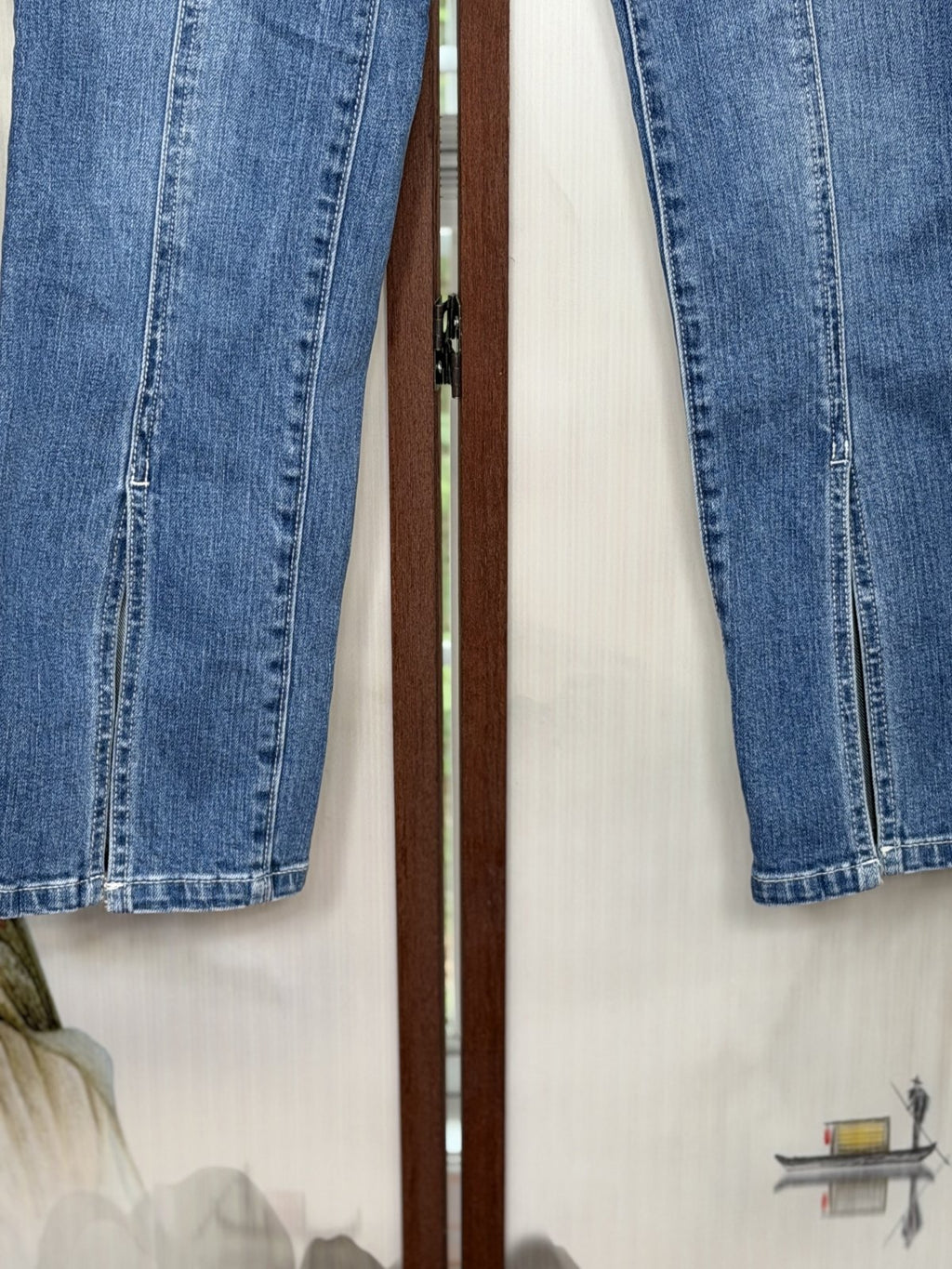 AZUL by Moussy High-Rise Tapered Jeans with Front Seam & Ankle Slits – Size Small