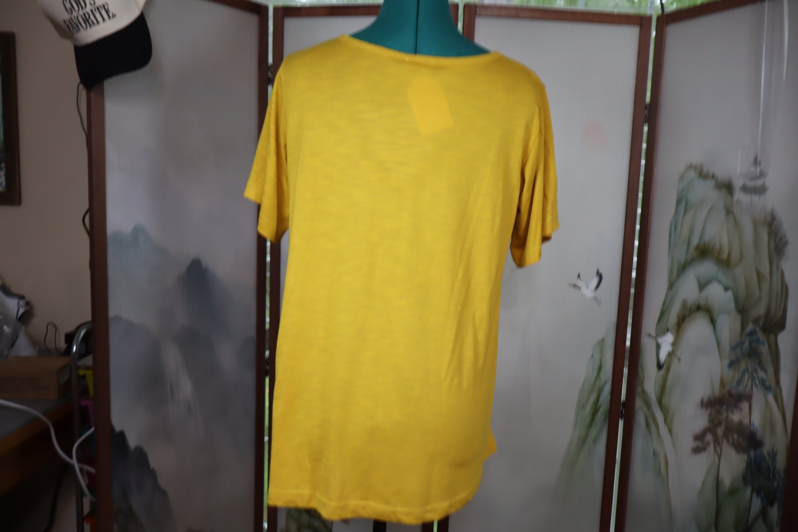 POL Mustard Yellow Lightning Bolt Graphic Tee Studded V-Neck Top Medium